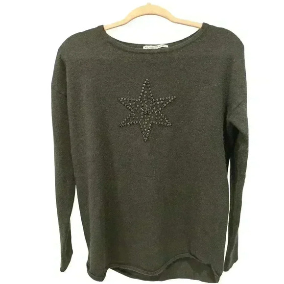 The Cashmere Project Black Crew Neck Sweater With Sequin Star, Size M, Pre-Owned - Picture 2 of 7